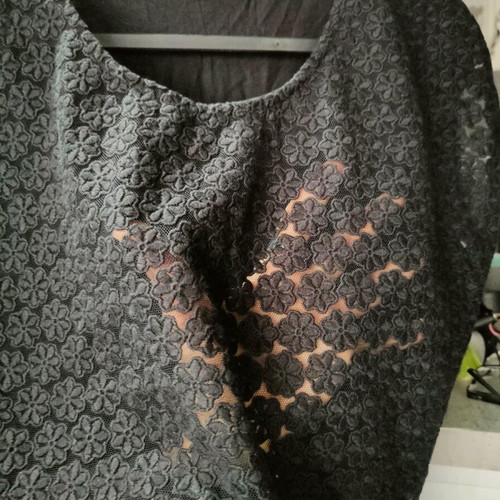 Women's lace top like new, black, size L