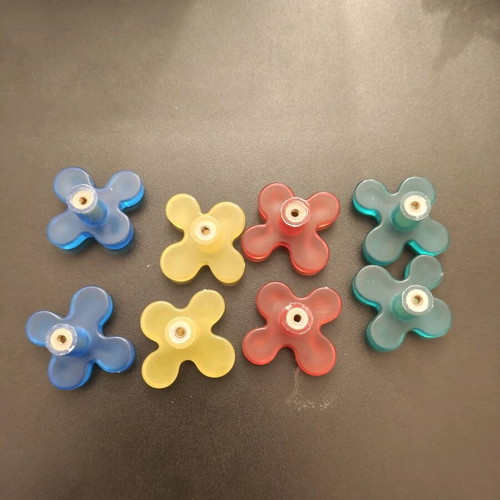 Plastic flower-shaped knobs used, pack of 8 pieces