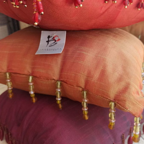 Decorative pillows new, pack of 7, Bo concept with beads