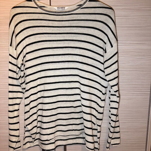 Pull & Bear blouse like new, size M, black and grey