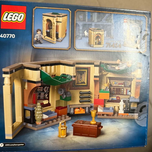 Lego Hogwarts Castle Room of Requirement set
