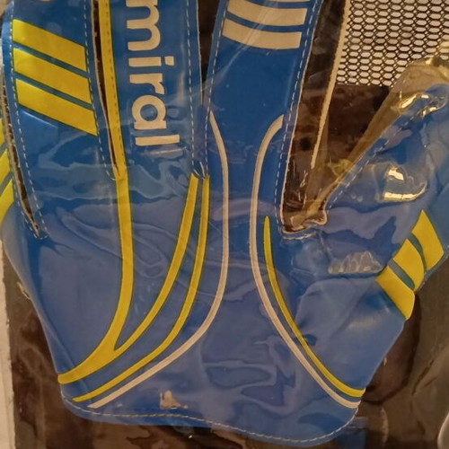 Admiral goalkeeper gloves and shin guards for kids like new
