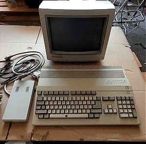 Commodore Amiga 500 με original οθόνη τα κουτιά της και πολλά έξτρα