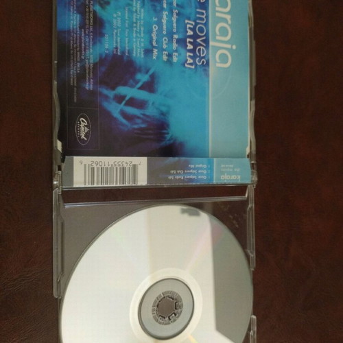 Karaja She Moves (La La La) CD like new