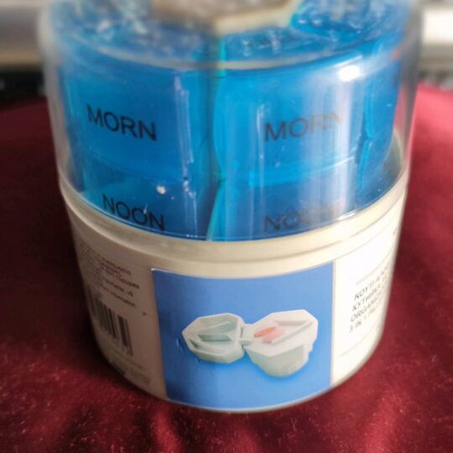 Rotating plastic weekly pill organizer new medication storage device