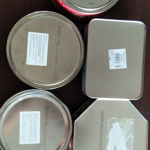 Metal Christmas cookie tins used, pack of 5
