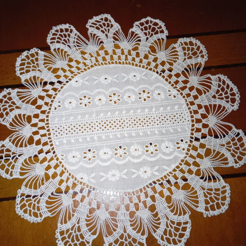 Doilies like new