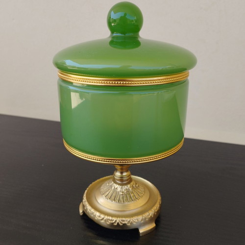 Green opaline fontaine rare, like new