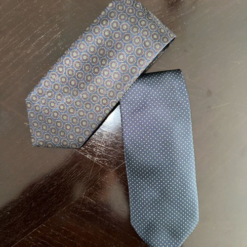 Set of 2 men's ties Pierre Cardin and Andrew’s Ties like new
