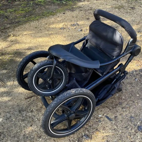 Hauck Runner 2 stroller like new with spare inner tubes gift
