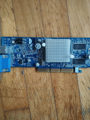 Κάρτα γραφικών Gigabyte ATi Radeon 9200SE 128MB AGP μεταχειρισμένη