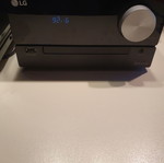 LG CM 2460 100 Watt Mini Hi Fi used with speakers