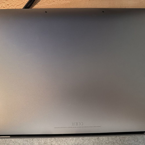 Apple MacBook Pro 16" 2019 with Intel Core i7, 16GB RAM, 512GB SSD