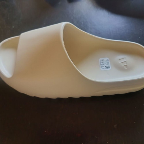 Adidas Yeezy slides Bone sandals size 46