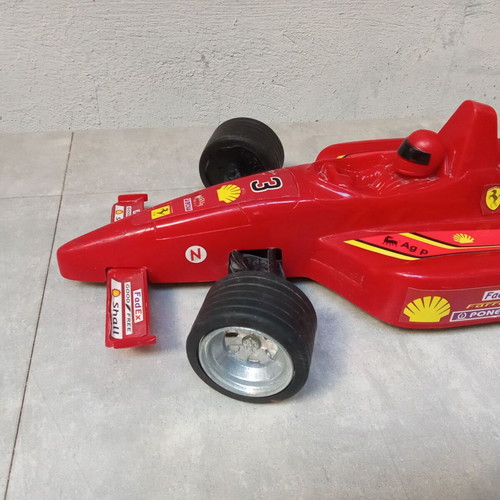 Vintage Formula One Formula 1 Ferrari toy used, 1990s