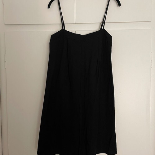 Zara black wide one-piece shorts small used