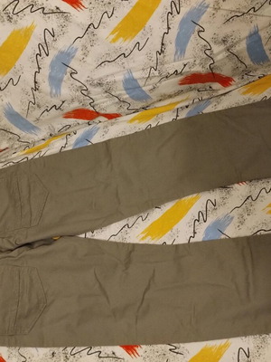 Nukutavake pants new, size 152 cm for 12 years old