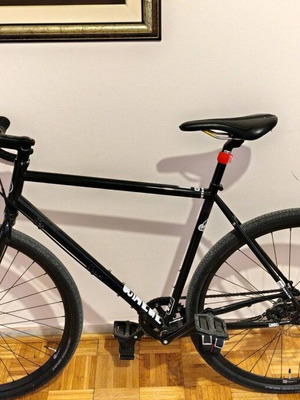 Octane One Kode Gravel bike like new, disc brakes, 700c wheels