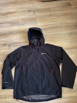 Berghaus GoreTex Stormcloud Waterproof Jacket XXL used, black