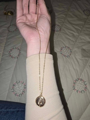 Necklace new with long gold chain