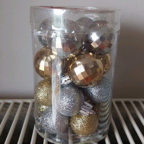 Christmas balls new, pack of 20, gold and silver