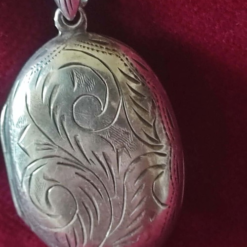 Silver 925 Vintage Opening Locket Pendant like new