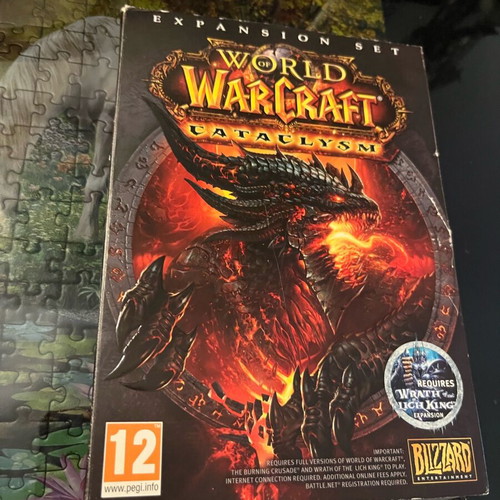 World of Warcraft Wrath of the Lich King box and case used, collectible