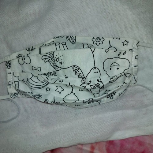 Children's fabric mask like new