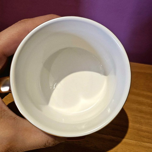 Cup like new with gold finish