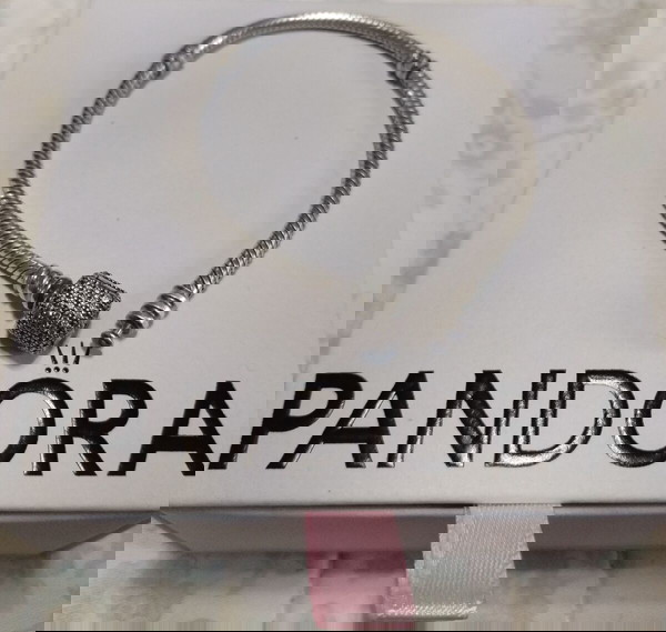 Pandora bracelet 17cm