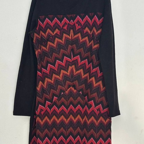 ZARINA dress with geometric zigzag pattern, size M, used