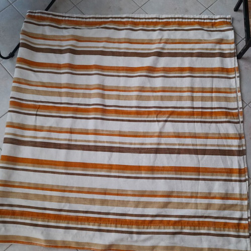 Curtains for window set of 2 like new, thin chenille fabric