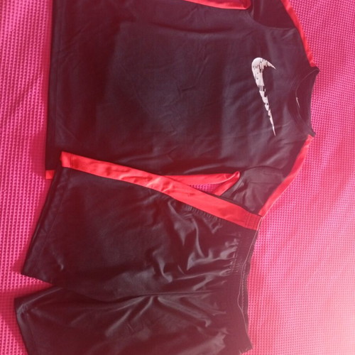 Nike kids set black and red like new, size 158-170 cm