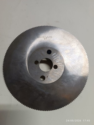 Iron cutting disc 200x3.2x1.8 with 160 teeth new