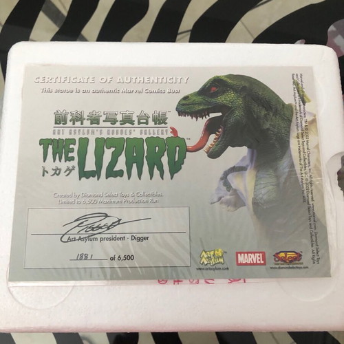 Lizard bust new, 8 inches, Spider-Man villain, Diamond Select
