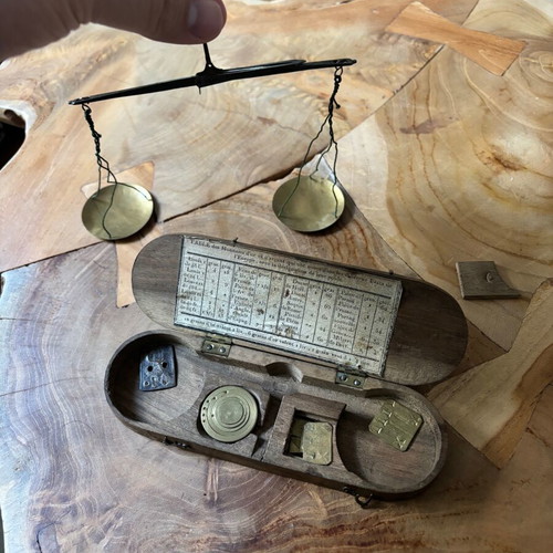 Old coin scale like new, late 18th-early 19th century