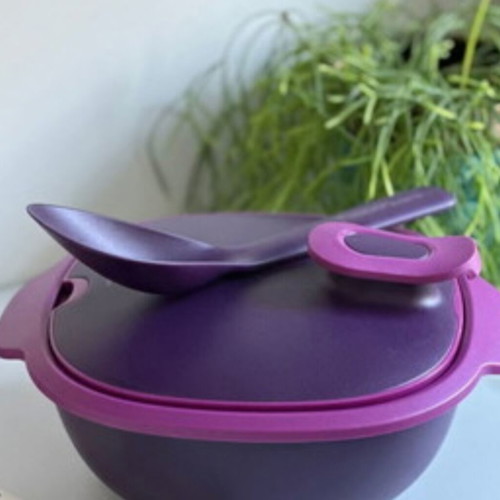 Tupperware Thermo Container with Strainer and Spoon 2.25L