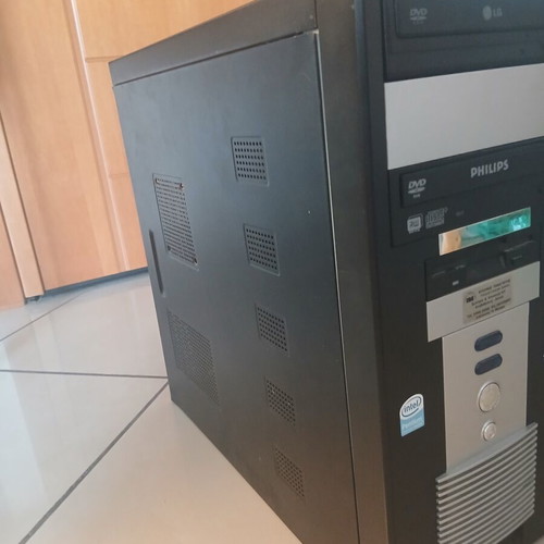 2001 Workstation desktop PC, no RAM, no hard disk
