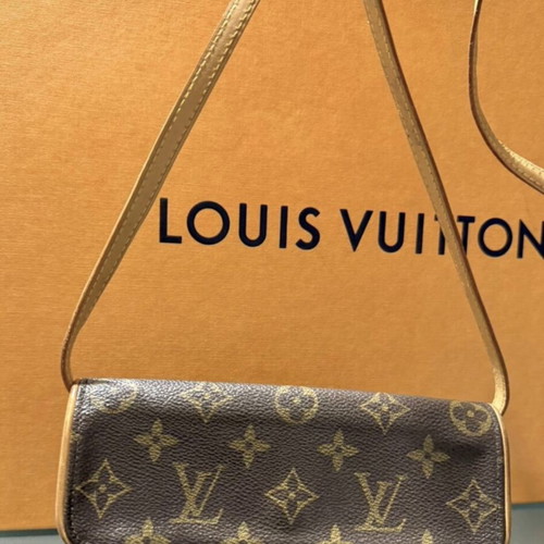 Louis Vuitton Monogram Pochette Twin PM crossbody bag used, brown