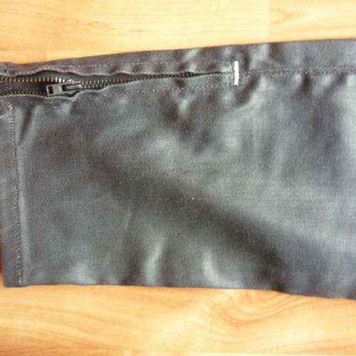 Freesoul women's waxed shiny jeans like new, black, size S