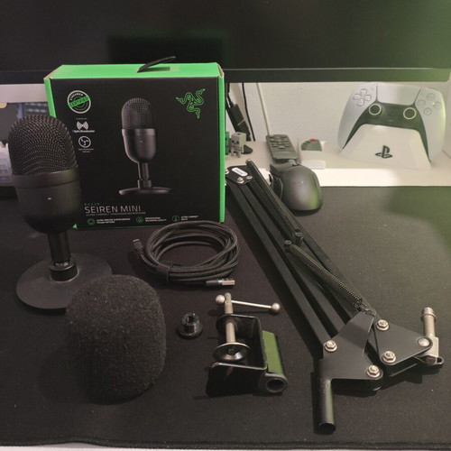 Razer Seiren Mini microphone with arm and pop filter