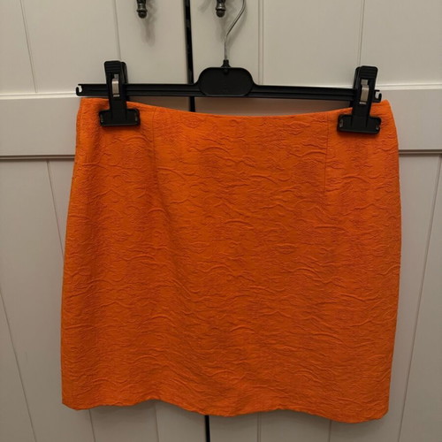 Karen Millen mini skirt orange brocade like new, UK size 12