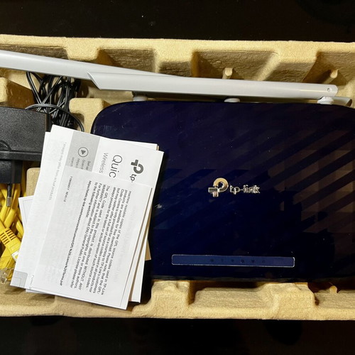 TP-LINK Archer C20 AC750 Router like new