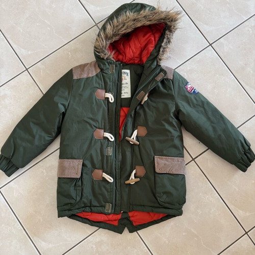 E-Bound jacket size 116 cm for 6 years old, like new, green