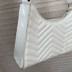 White simple shoulder bag used