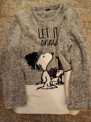 Oysho large long-sleeve top with Snoopy design