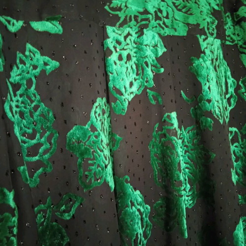 Women's tunic like new, black with green flowers