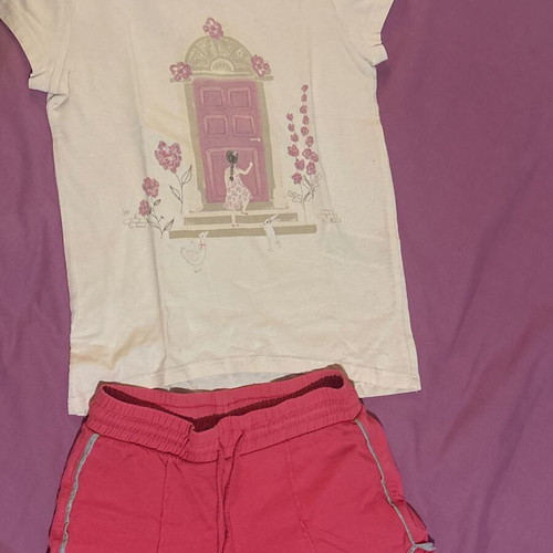 T-shirt and shorts set size 116