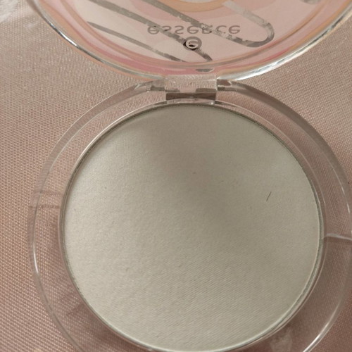 Highlighter pack of 3 new, liquid 15ml and powder 9g