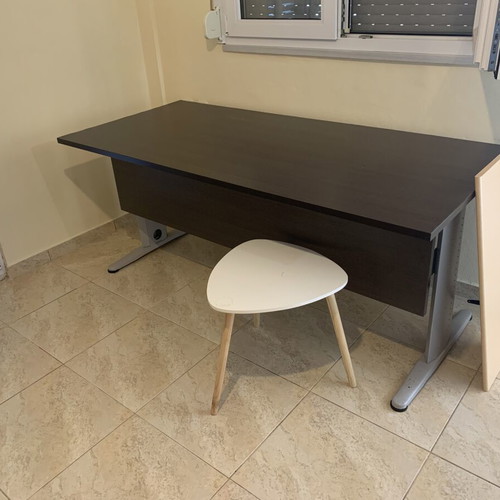 Desk used
